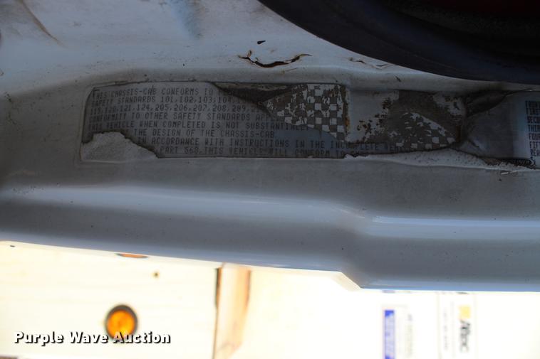 image for item DC7740 2000 Freightliner FL70 bucket truck