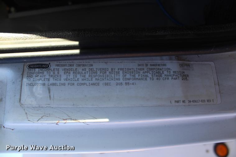 image for item DC7740 2000 Freightliner FL70 bucket truck