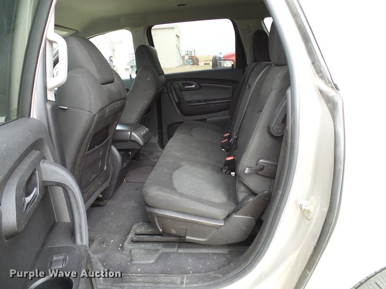 image for item DD1370 2011 Chevrolet Traverse LT SUV