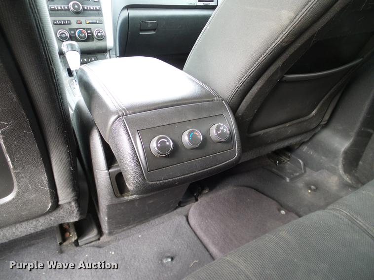 image for item DD1370 2011 Chevrolet Traverse LT SUV