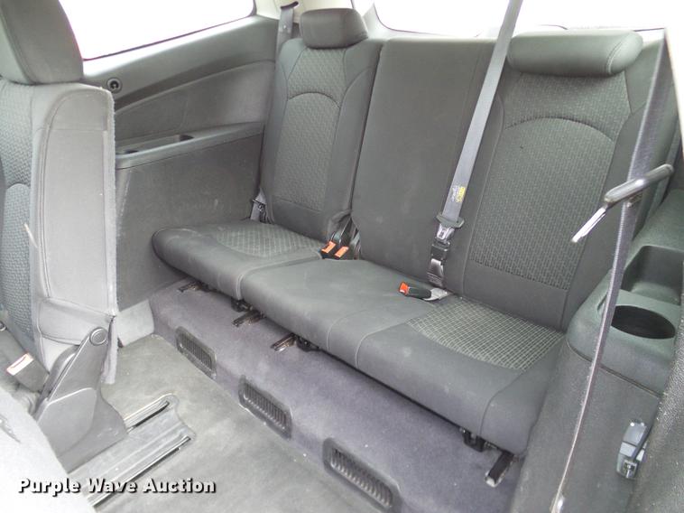 image for item DD1370 2011 Chevrolet Traverse LT SUV