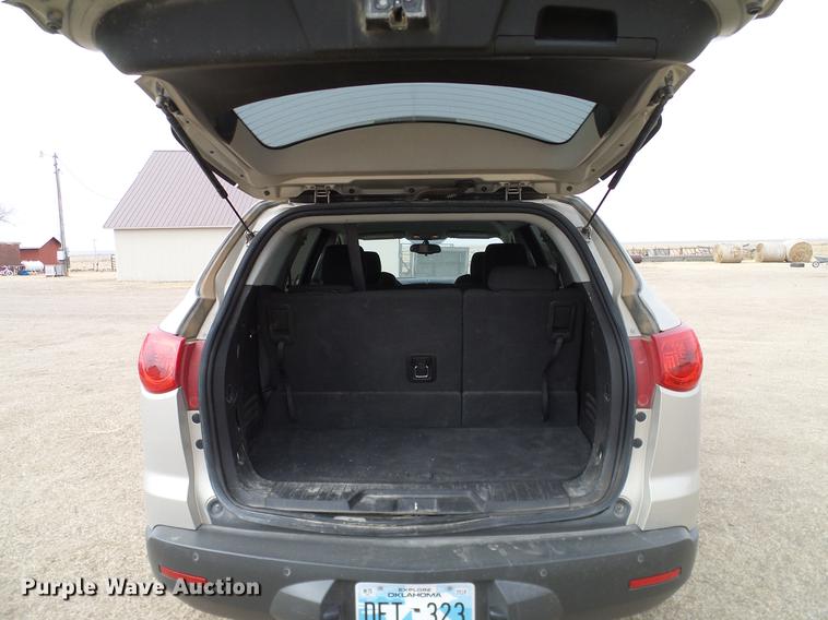 image for item DD1370 2011 Chevrolet Traverse LT SUV
