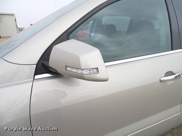 image for item DD1370 2011 Chevrolet Traverse LT SUV