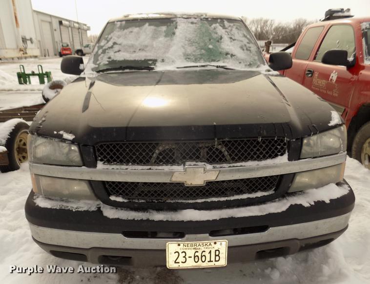 image for item DD2901 2003 Chevrolet Silverado 1500 Ext. Cab pickup truck