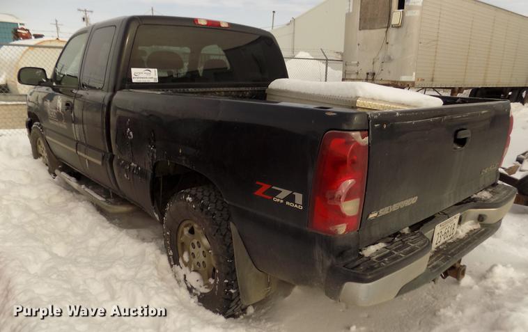 image for item DD2901 2003 Chevrolet Silverado 1500 Ext. Cab pickup truck