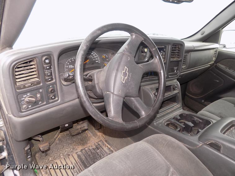image for item DD2901 2003 Chevrolet Silverado 1500 Ext. Cab pickup truck