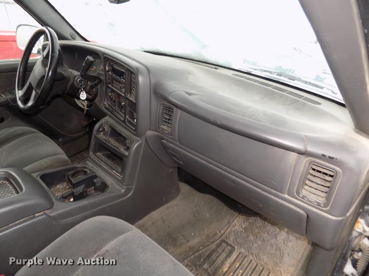 image for item DD2901 2003 Chevrolet Silverado 1500 Ext. Cab pickup truck