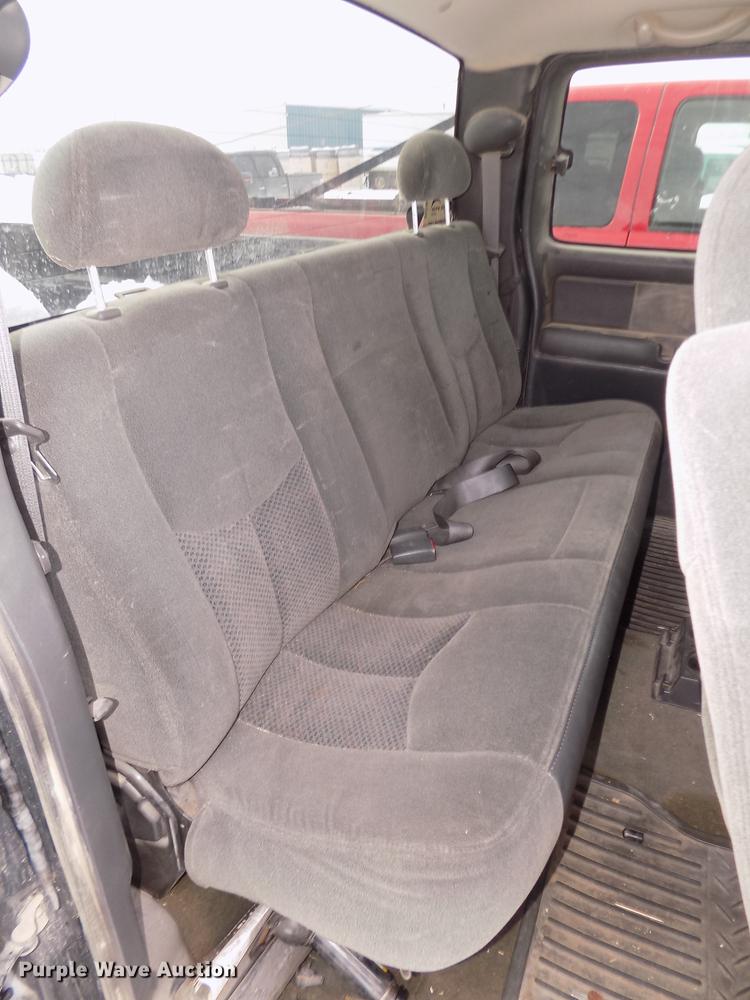image for item DD2901 2003 Chevrolet Silverado 1500 Ext. Cab pickup truck