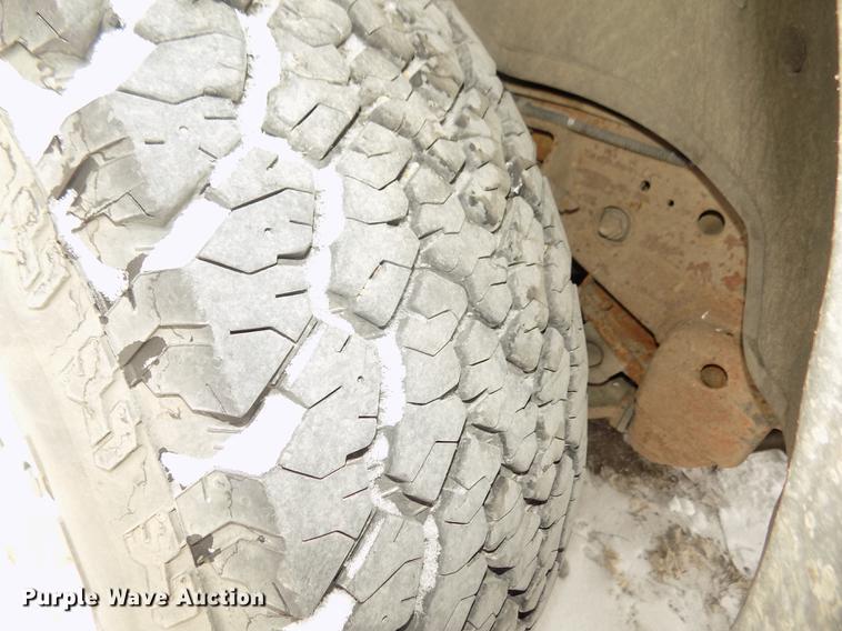 image for item DD2901 2003 Chevrolet Silverado 1500 Ext. Cab pickup truck