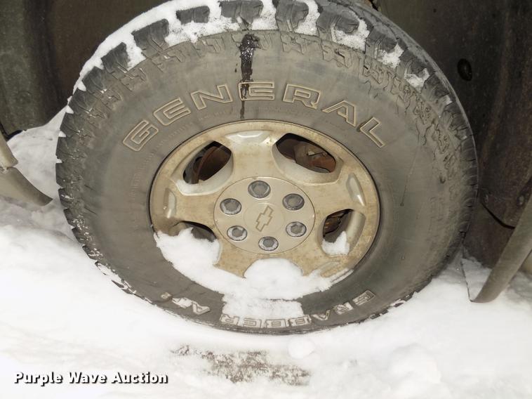 image for item DD2901 2003 Chevrolet Silverado 1500 Ext. Cab pickup truck