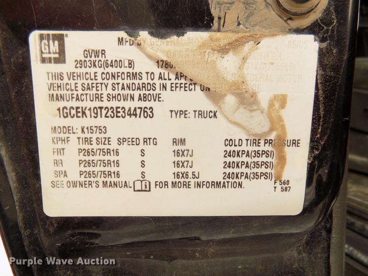 image for item DD2901 2003 Chevrolet Silverado 1500 Ext. Cab pickup truck