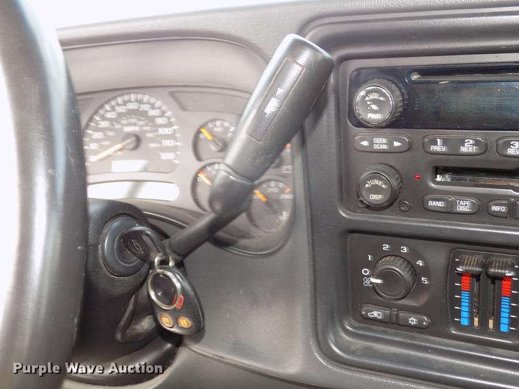 image for item DD2902 2003 Chevrolet Silverado 1500 Ext. Cab pickup truck