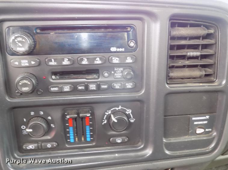 image for item DD2902 2003 Chevrolet Silverado 1500 Ext. Cab pickup truck