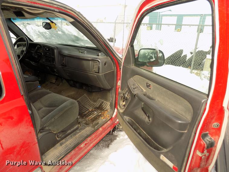 image for item DD2902 2003 Chevrolet Silverado 1500 Ext. Cab pickup truck