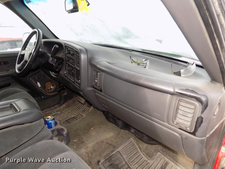 image for item DD2902 2003 Chevrolet Silverado 1500 Ext. Cab pickup truck