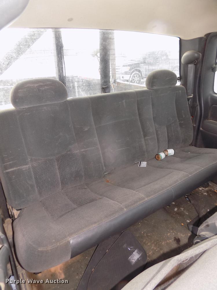 image for item DD2902 2003 Chevrolet Silverado 1500 Ext. Cab pickup truck