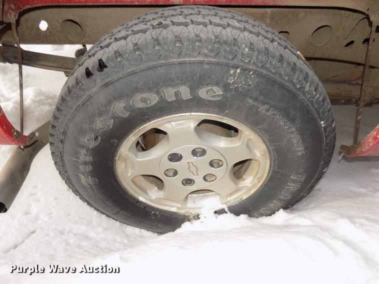 image for item DD2902 2003 Chevrolet Silverado 1500 Ext. Cab pickup truck