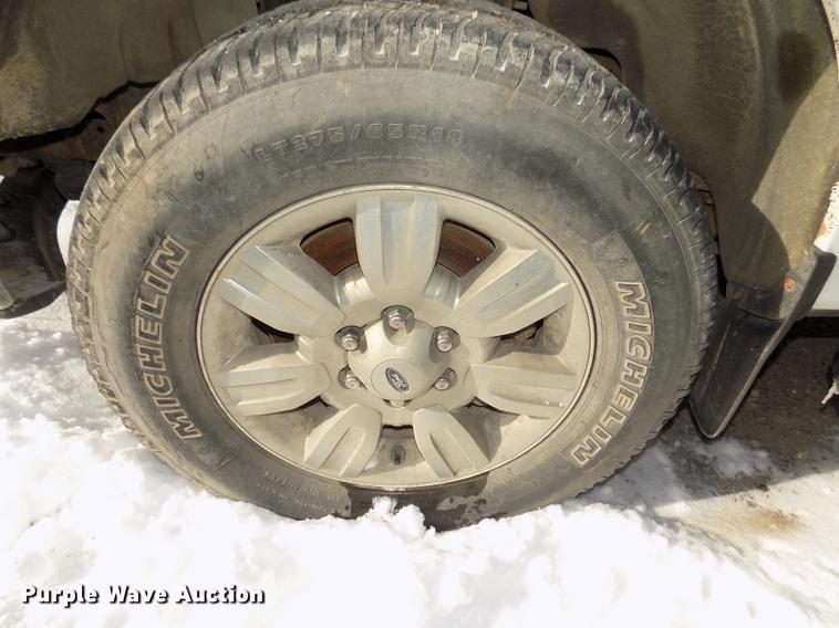 image for item DD2903 2011 Ford F150 XLT SuperCab pickup truck