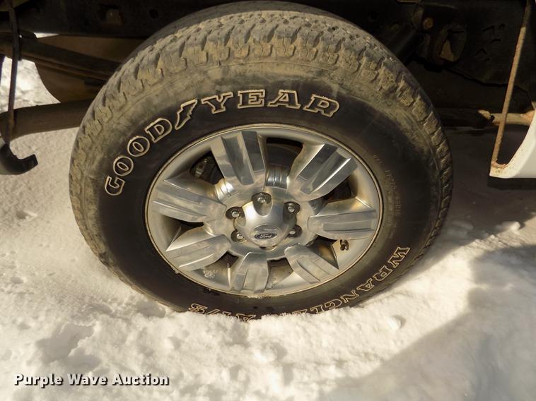 image for item DD2905 2011 Ford F150 XLT SuperCab pickup truck