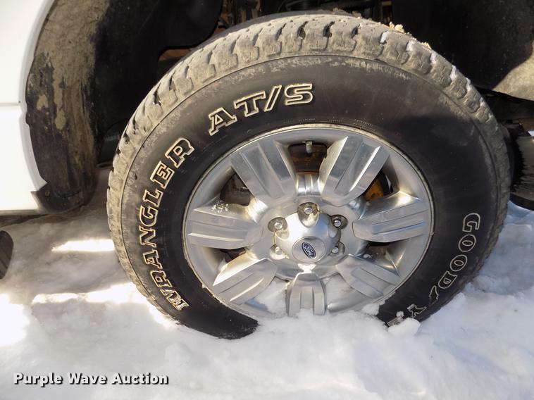 image for item DD2905 2011 Ford F150 XLT SuperCab pickup truck