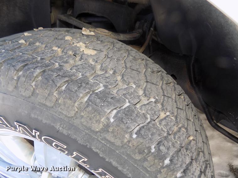 image for item DD2905 2011 Ford F150 XLT SuperCab pickup truck