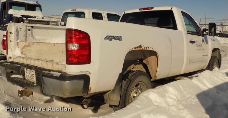 image for item DD2906 2007 Chevrolet Silverado 2500HD pickup truck