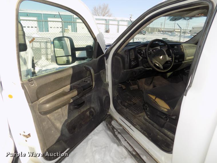image for item DD2906 2007 Chevrolet Silverado 2500HD pickup truck
