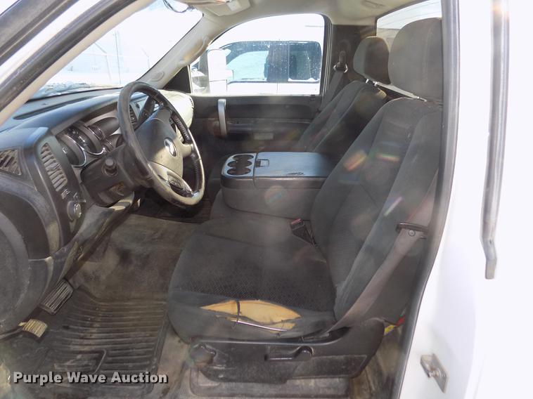 image for item DD2906 2007 Chevrolet Silverado 2500HD pickup truck