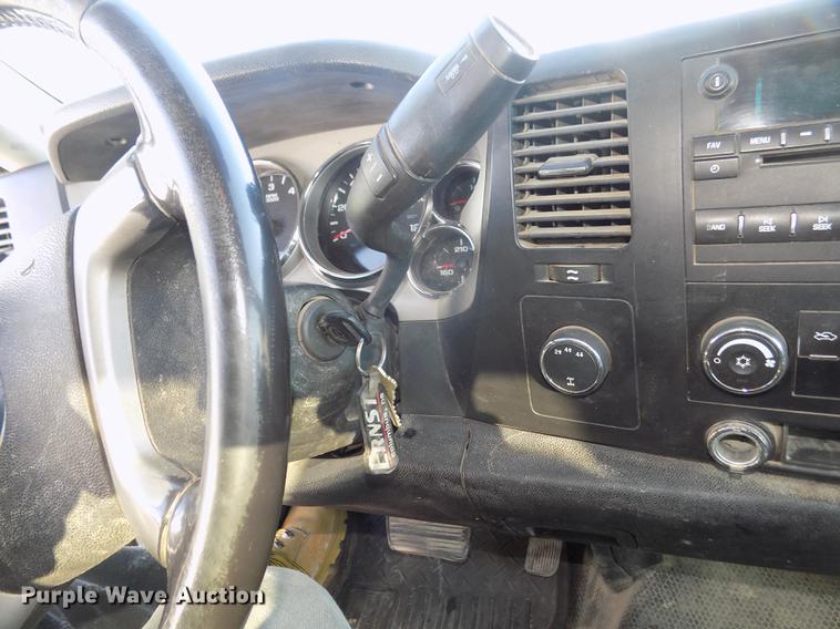 image for item DD2906 2007 Chevrolet Silverado 2500HD pickup truck