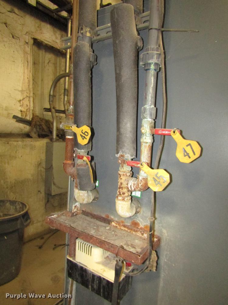 image for item DD2935 2000 Atlas Copco GA75W air compressor