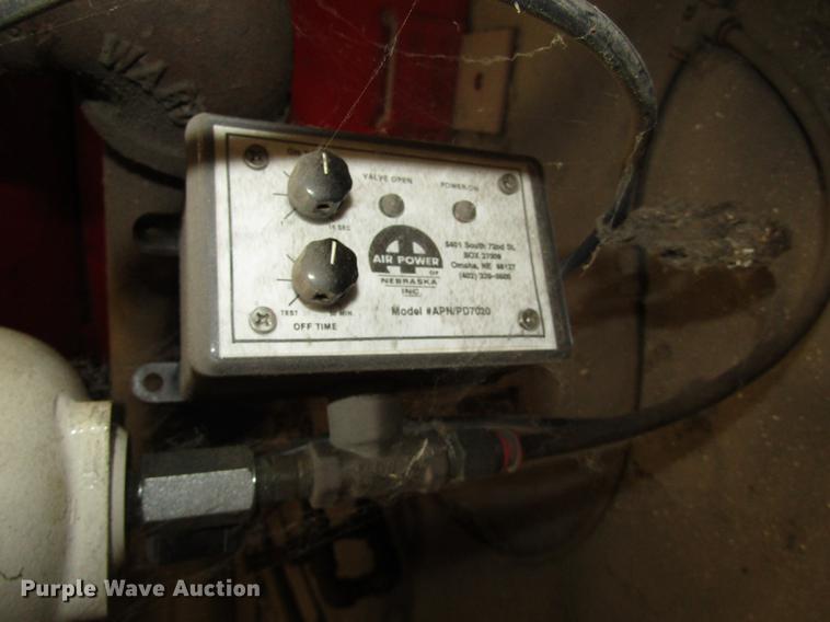 image for item DD2935 2000 Atlas Copco GA75W air compressor