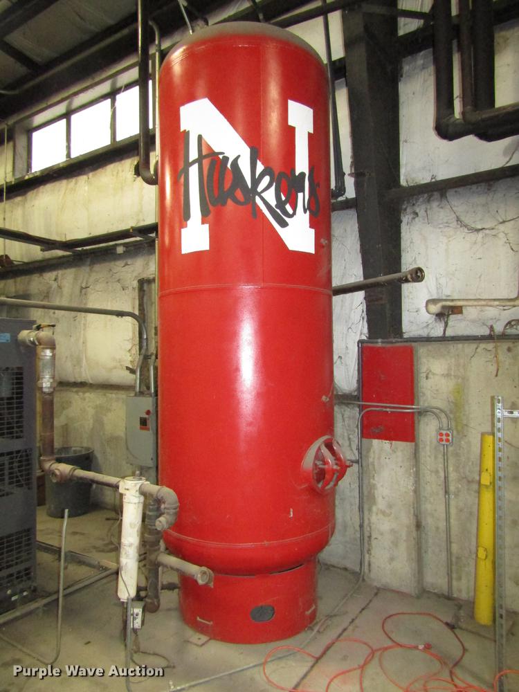 image for item DD2935 2000 Atlas Copco GA75W air compressor