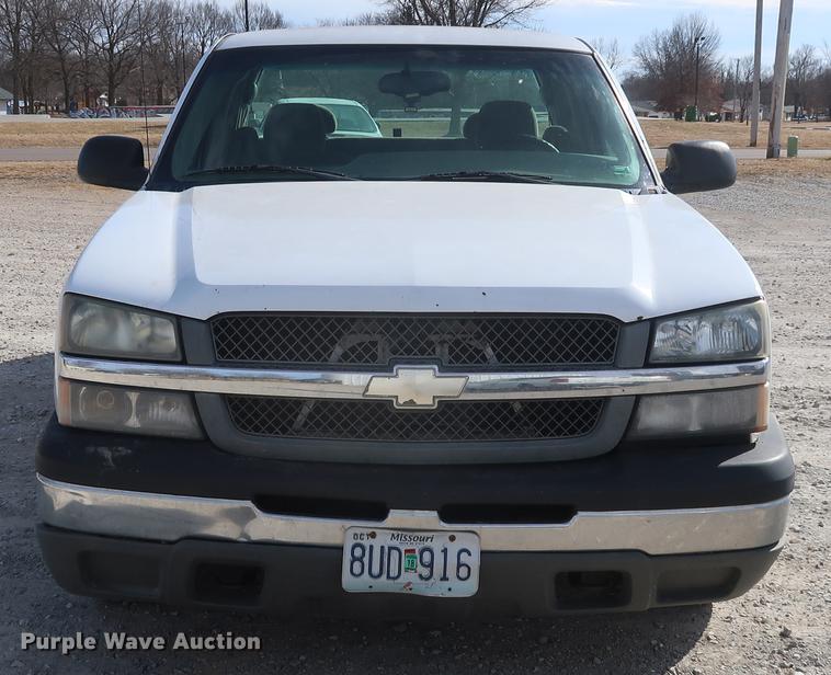 image for item DD5420 2004 Chevrolet Silverado 1500 Ext. Cab pickup truck