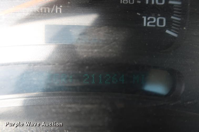 image for item DD5420 2004 Chevrolet Silverado 1500 Ext. Cab pickup truck