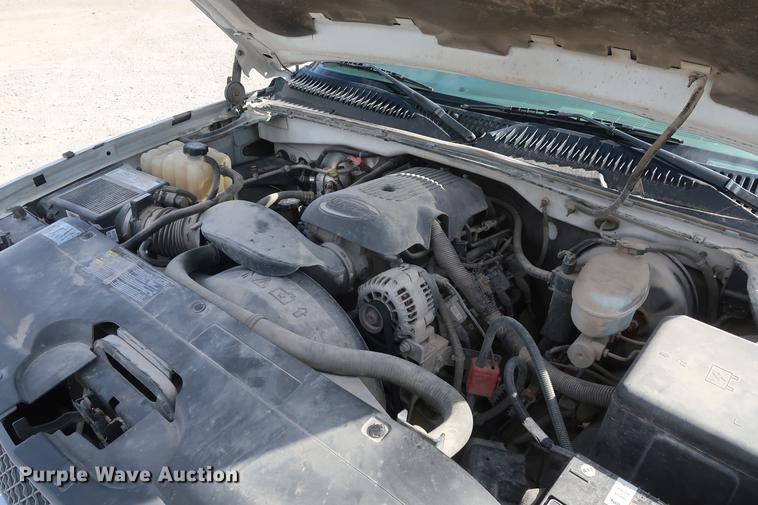 image for item DD5420 2004 Chevrolet Silverado 1500 Ext. Cab pickup truck