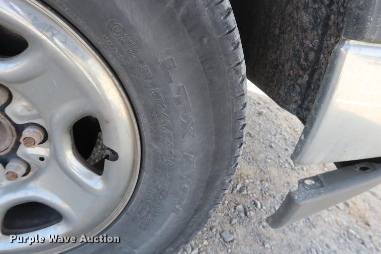 image for item DD5420 2004 Chevrolet Silverado 1500 Ext. Cab pickup truck