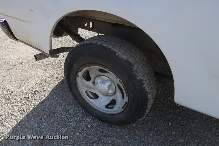 image for item DD5421 2004 Ford F150 SuperCab pickup truck