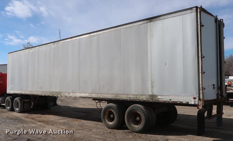 image for item DD5422 1978 Fruehauf dry van trailer
