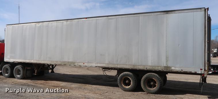 image for item DD5422 1978 Fruehauf dry van trailer