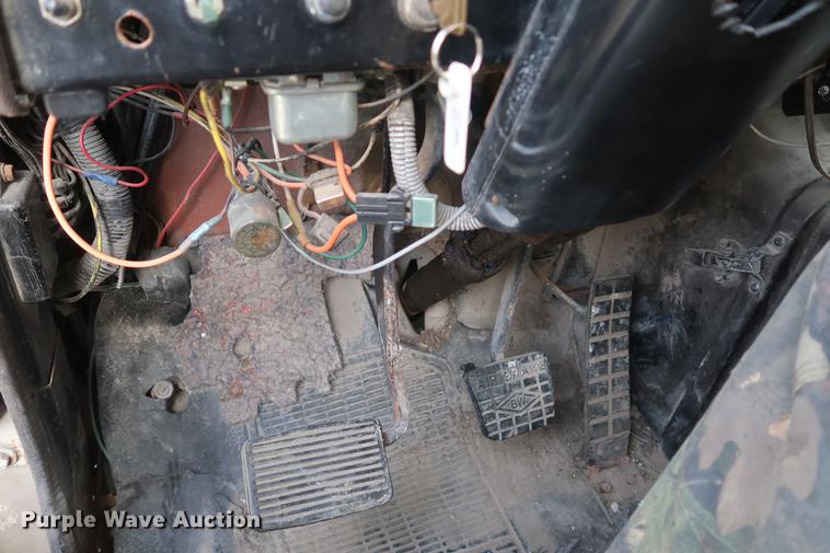 image for item DD5423 1987 International F2375 box truck