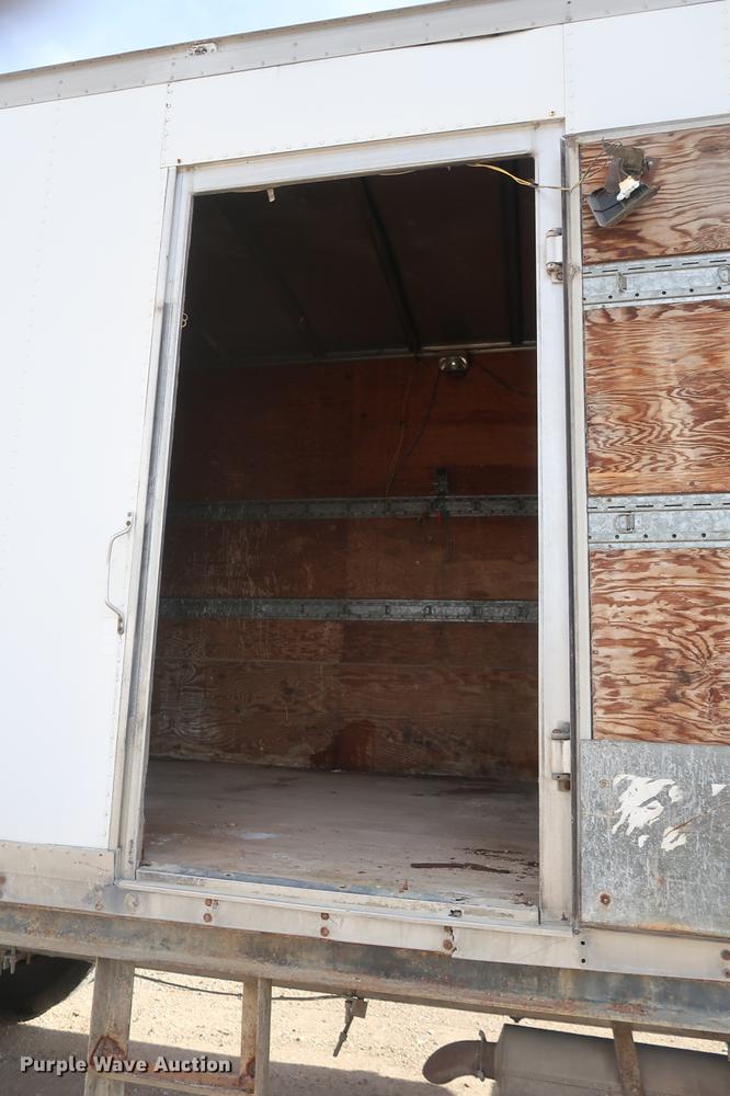 image for item DD5423 1987 International F2375 box truck