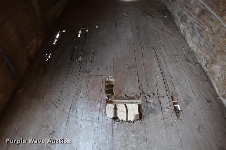 image for item DD5423 1987 International F2375 box truck