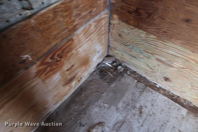 image for item DD5423 1987 International F2375 box truck