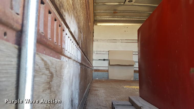 image for item DD5435 1991 Volvo WIA box truck