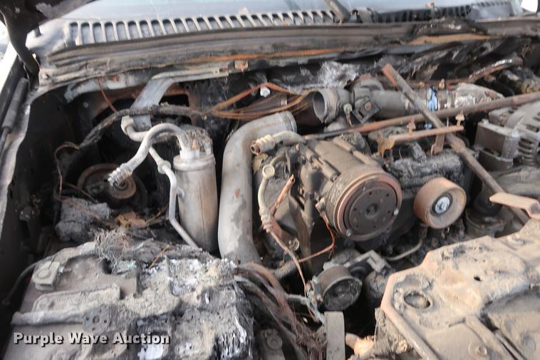 image for item DD5442 2002 Ford F450 Super Duty flatbed truck