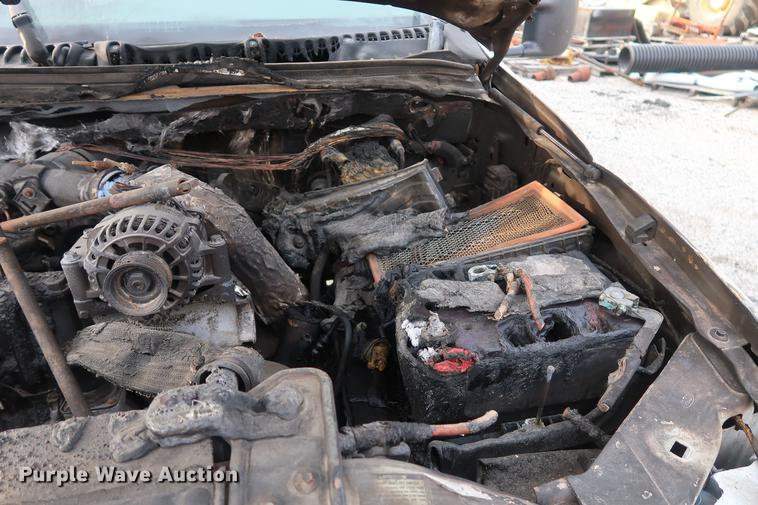 image for item DD5442 2002 Ford F450 Super Duty flatbed truck