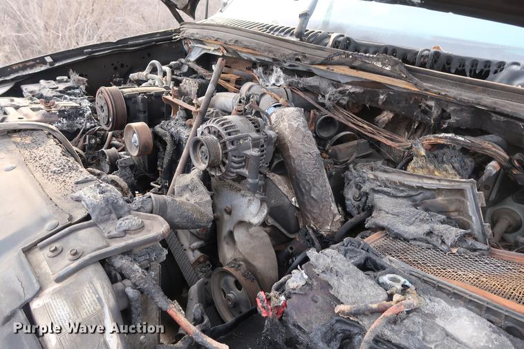 image for item DD5442 2002 Ford F450 Super Duty flatbed truck