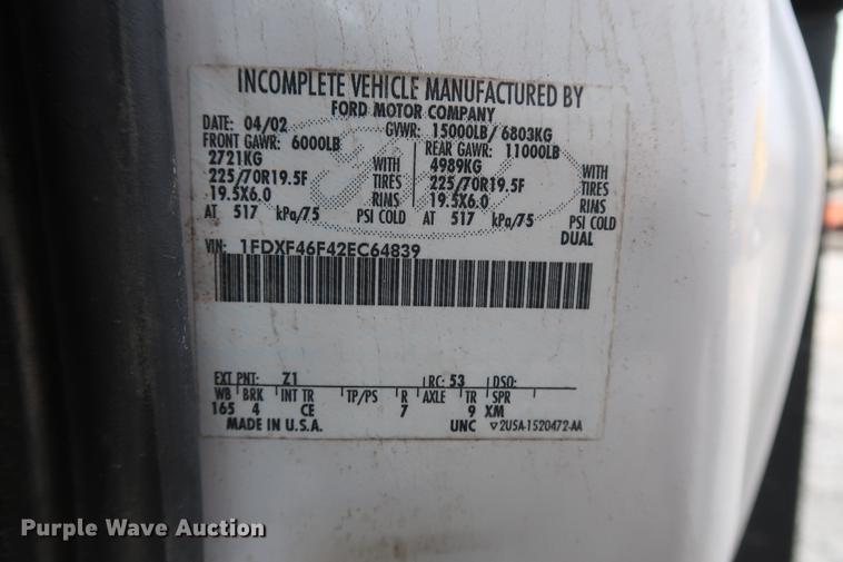 image for item DD5442 2002 Ford F450 Super Duty flatbed truck