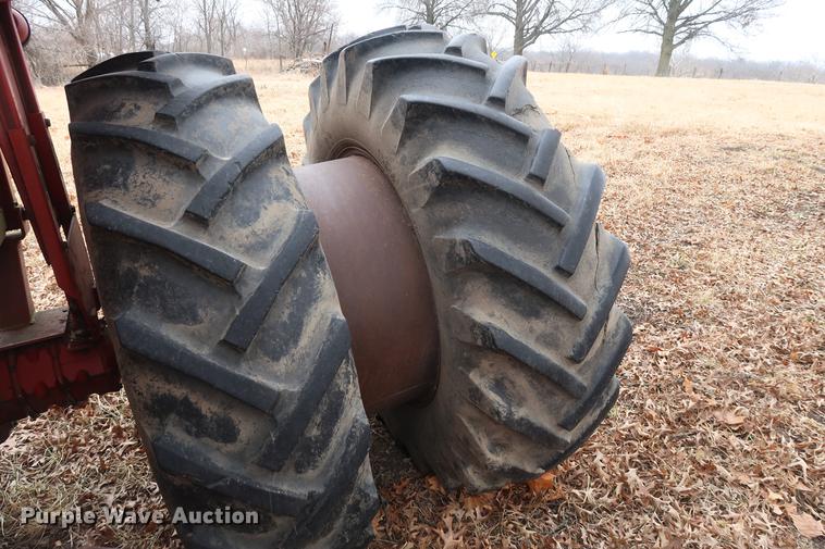 image for item DD5448 (2) International 18.4-34 dual tires and wheels