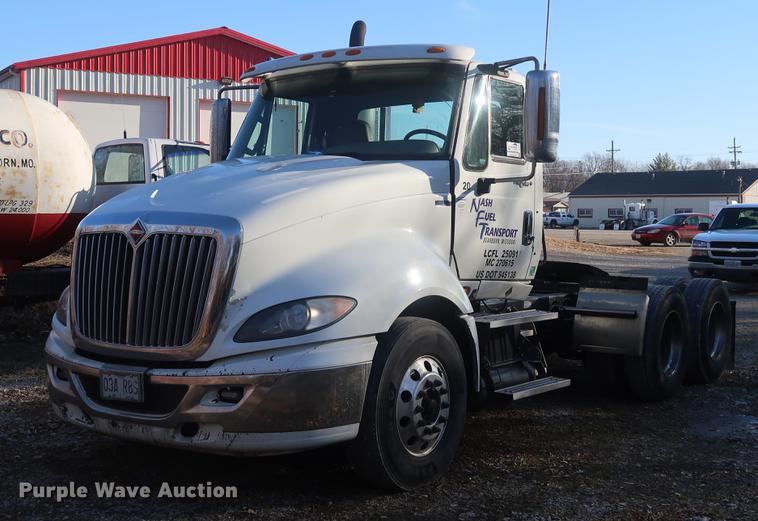 image for item DF3512 2013 International ProStar semi truck